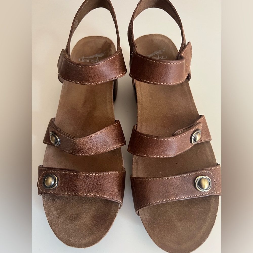 Dansko Brown Savannah Leather Ladies Sandals Size 40‎ Granola Hippie Comfort